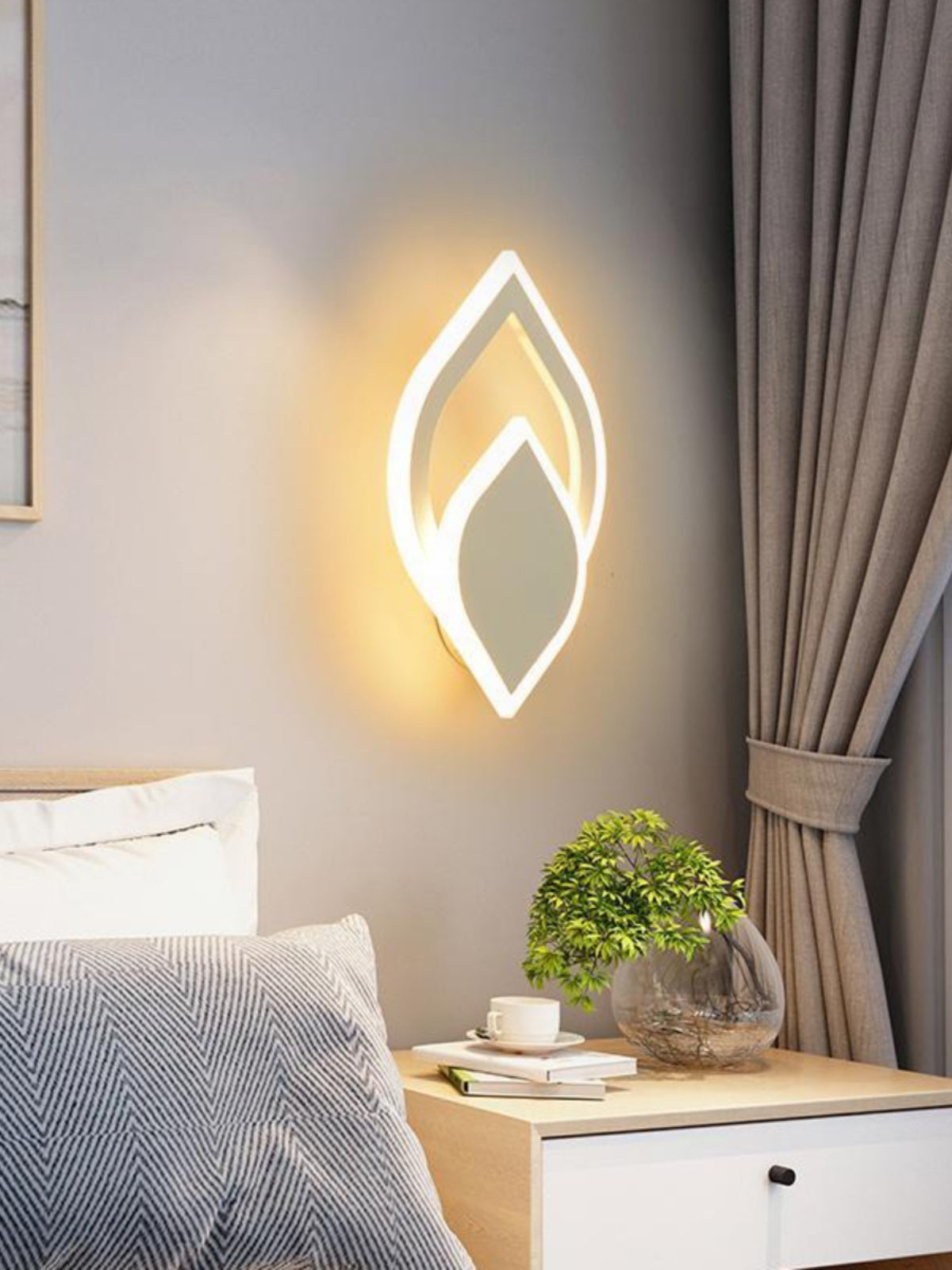 LED Heart-shaped Creative Bedroom Living Room Road Background Wall Bedside Lamp