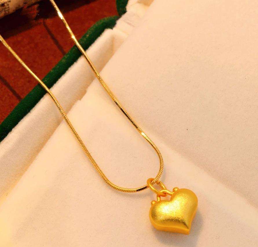Elegant heart love heart necklace with gold electroplating