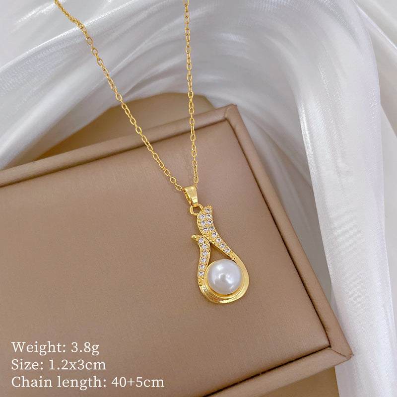 Light luxury geometric necklace and earrings suite with diamond and pearl accents in Korean style